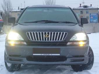 1999 Toyota Harrier Pics