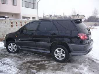 1999 Toyota Harrier Photos