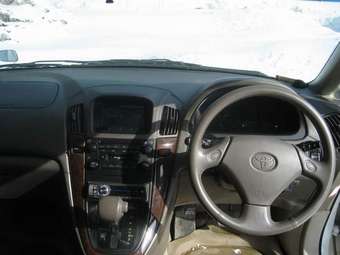 1999 Toyota Harrier Pictures