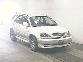 2000 Toyota Harrier