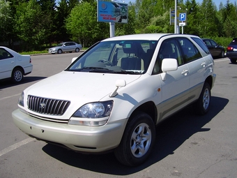 2000 Toyota Harrier