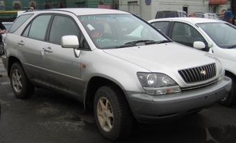 2000 Toyota Harrier