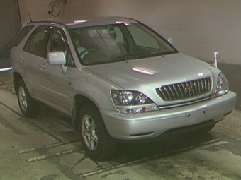 2000 Toyota Harrier