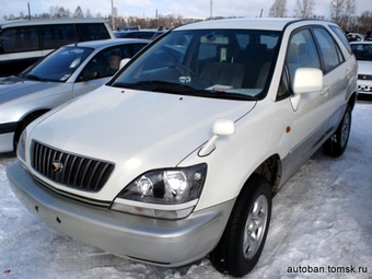 2000 Toyota Harrier