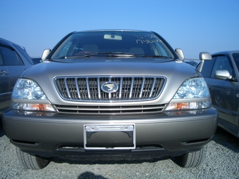 2000 Toyota Harrier