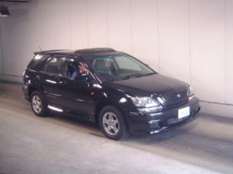 2000 Toyota Harrier