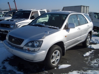 2000 Toyota Harrier