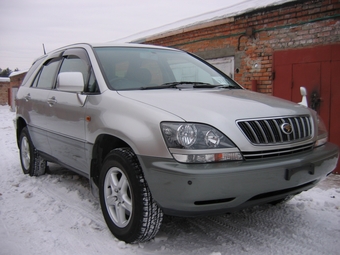 2000 Toyota Harrier