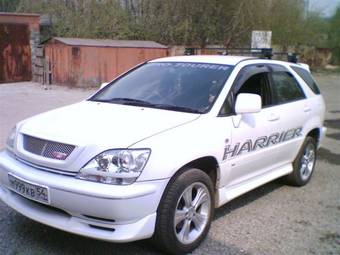 2000 Toyota Harrier