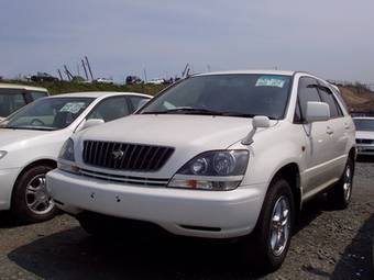2000 Toyota Harrier