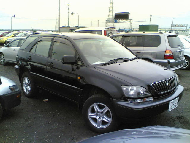 2000 Toyota Harrier
