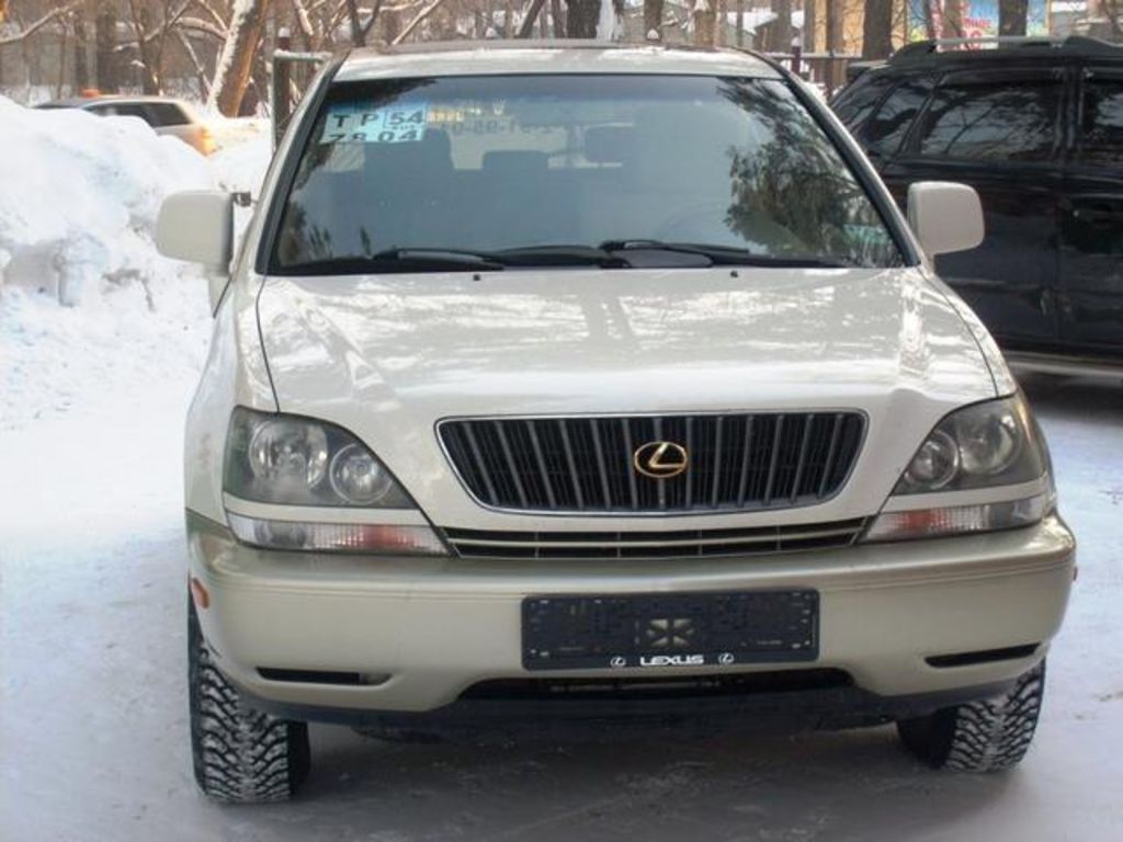 2000 Toyota Harrier