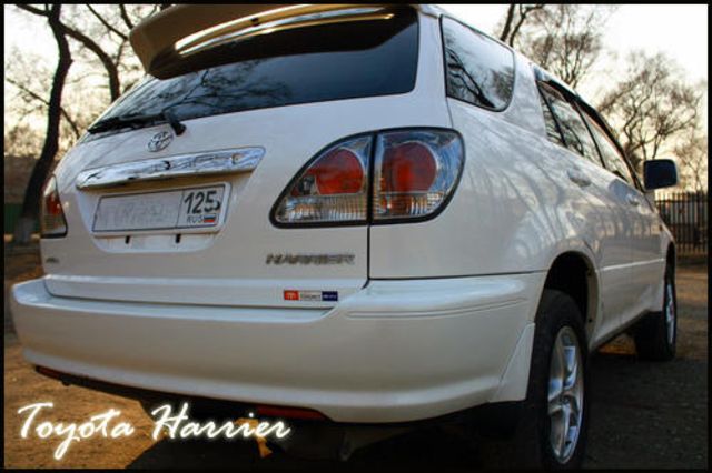 2000 Toyota Harrier