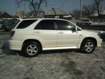 2000 Toyota Harrier