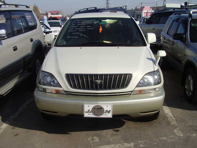 2000 Toyota Harrier