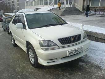 2000 Toyota Harrier