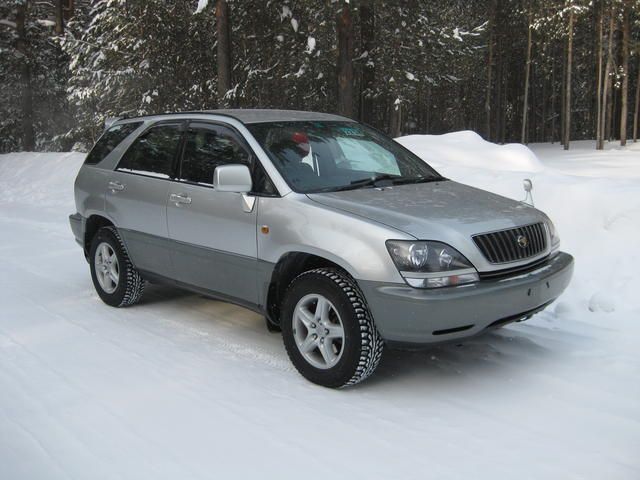2000 Toyota Harrier