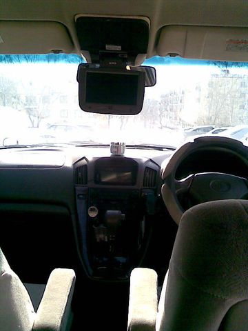 2000 Toyota Harrier