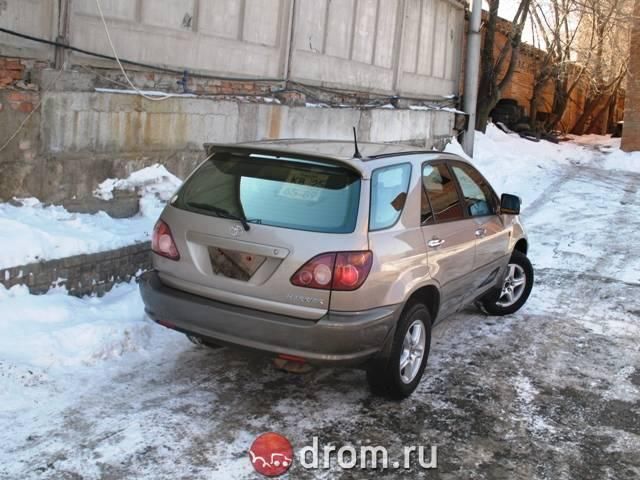 2000 Toyota Harrier