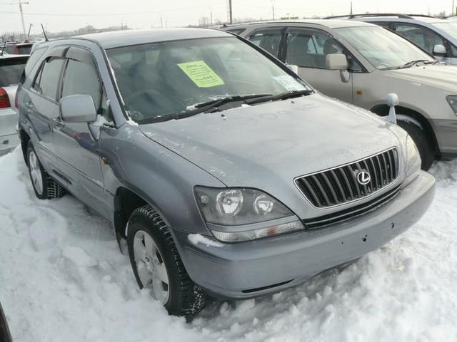 2000 Toyota Harrier