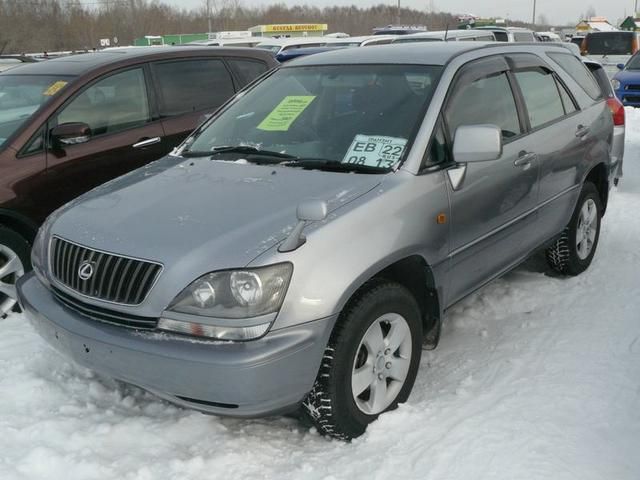 2000 Toyota Harrier