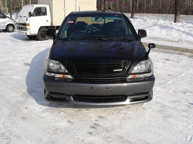 2000 Toyota Harrier