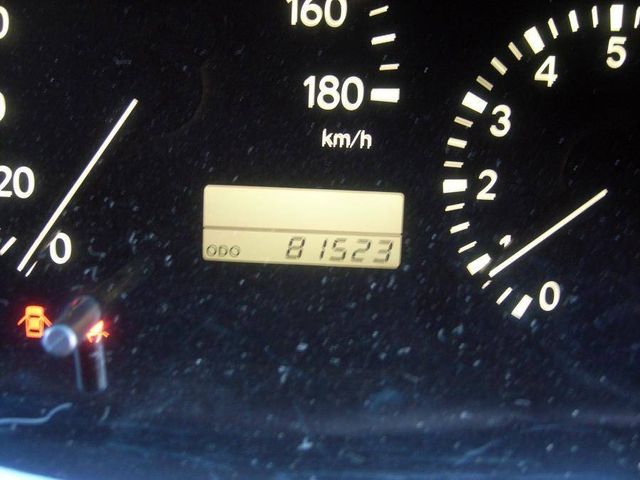2000 Toyota Harrier
