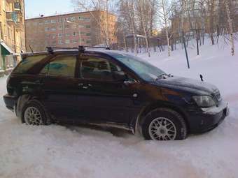 2000 Toyota Harrier