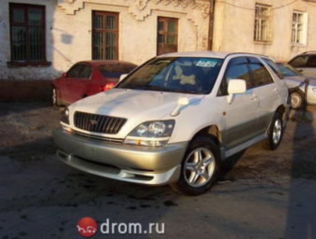 2000 Toyota Harrier