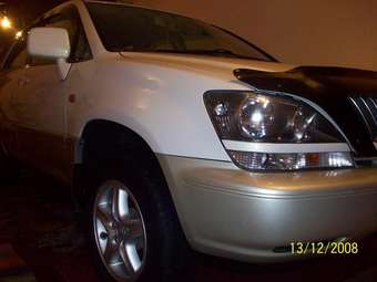 2000 Toyota Harrier