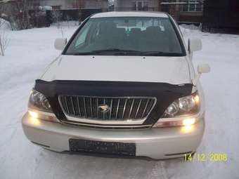 2000 Toyota Harrier