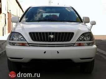 2000 Toyota Harrier