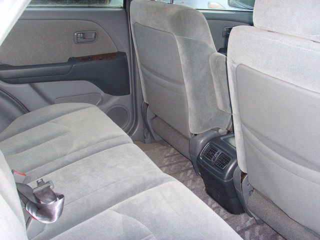 2000 Toyota Harrier