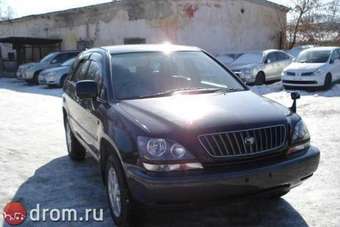 2000 Toyota Harrier