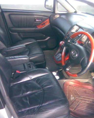 2000 Toyota Harrier