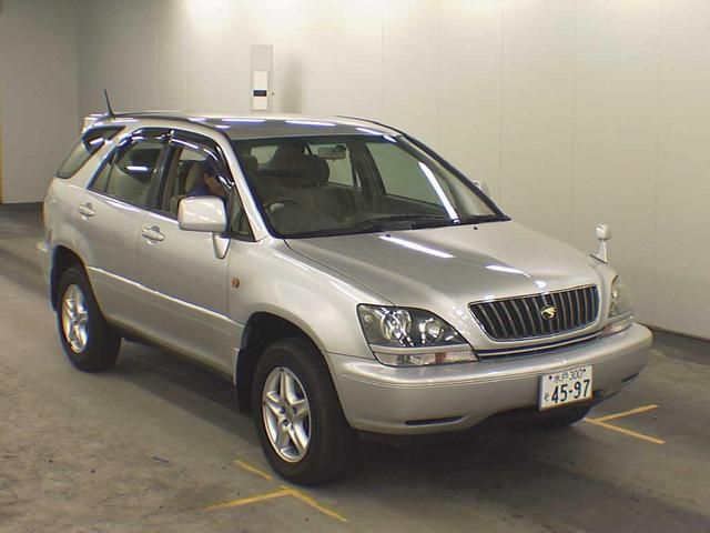 2000 Toyota Harrier
