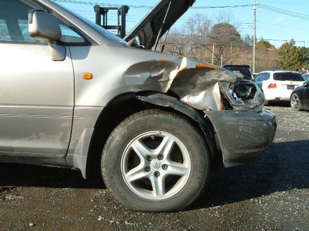 2000 Toyota Harrier