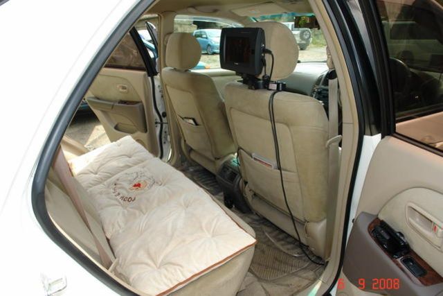 2000 Toyota Harrier