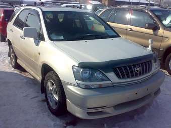 2000 Toyota Harrier