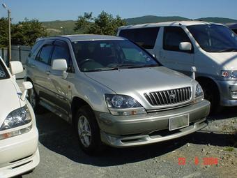 2000 Toyota Harrier