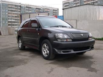 2000 Toyota Harrier