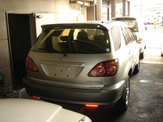 2000 Toyota Harrier Photos