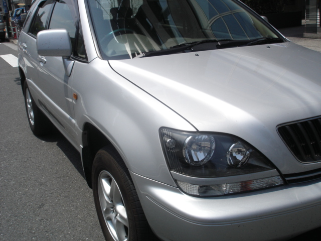 2000 Toyota Harrier Pics