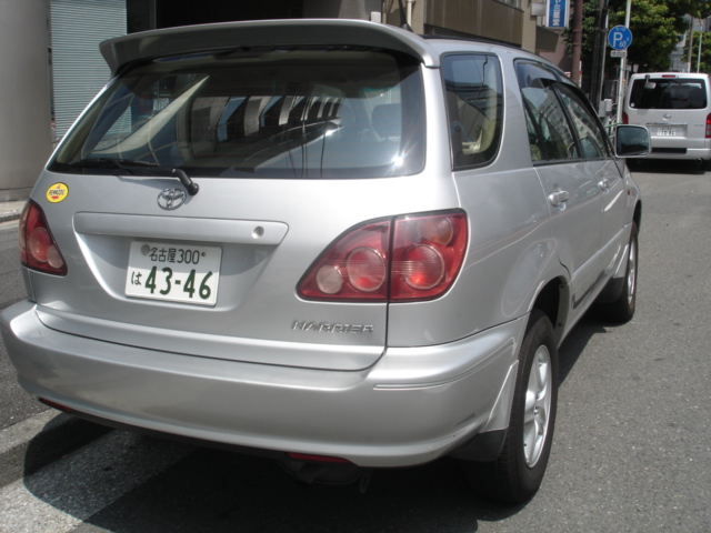 2000 Toyota Harrier Pictures