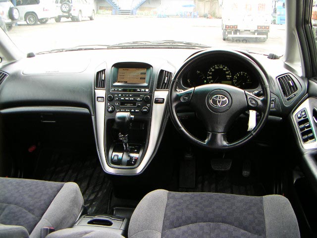 2000 Toyota Harrier Pictures