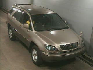 2000 Toyota Harrier Images