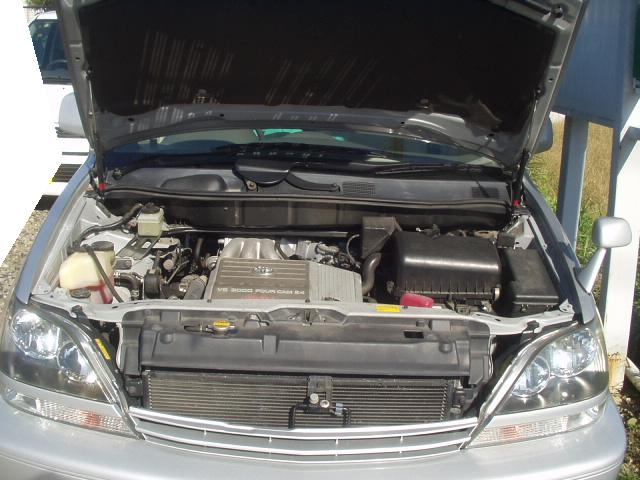 2000 Toyota Harrier Photos