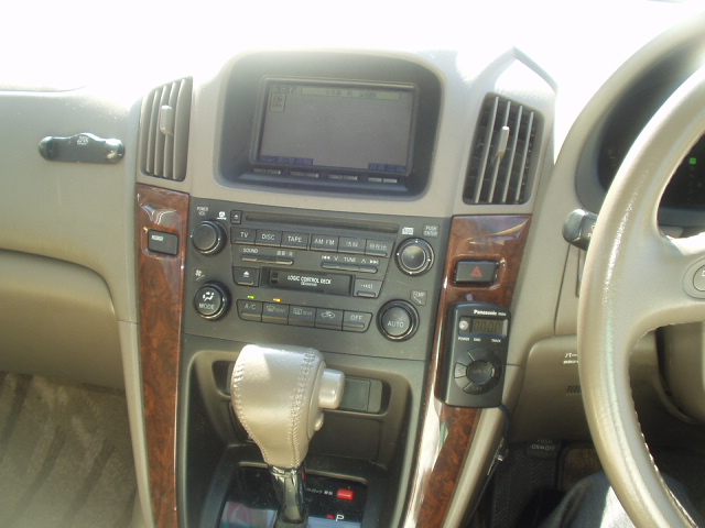 2000 Toyota Harrier Wallpapers