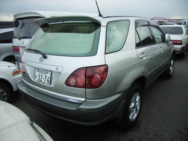 2000 Toyota Harrier Photos