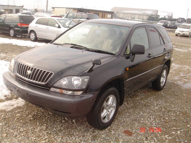 2000 Toyota Harrier Pictures